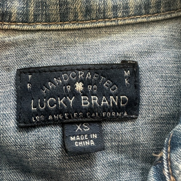 Lucky Brand Jacket Women's XS Blue The Tomboy Trucker Denim Distressed‎ Grunge - Picture 6 of 8